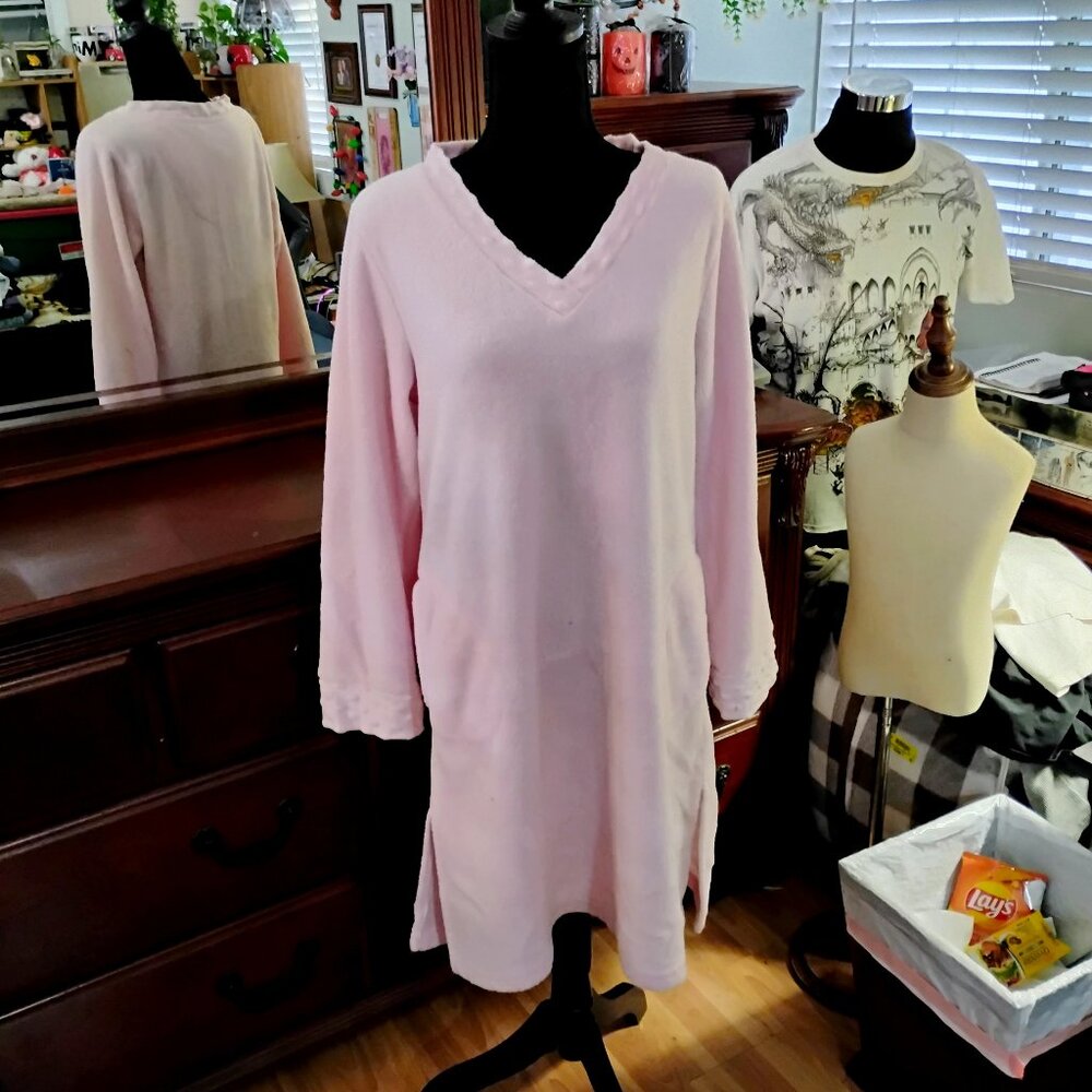 Pink Fuzzy Long Sleeve Mid-Length Sleepwear